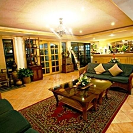 Villa Margarita Hotel Davao City Exterior foto